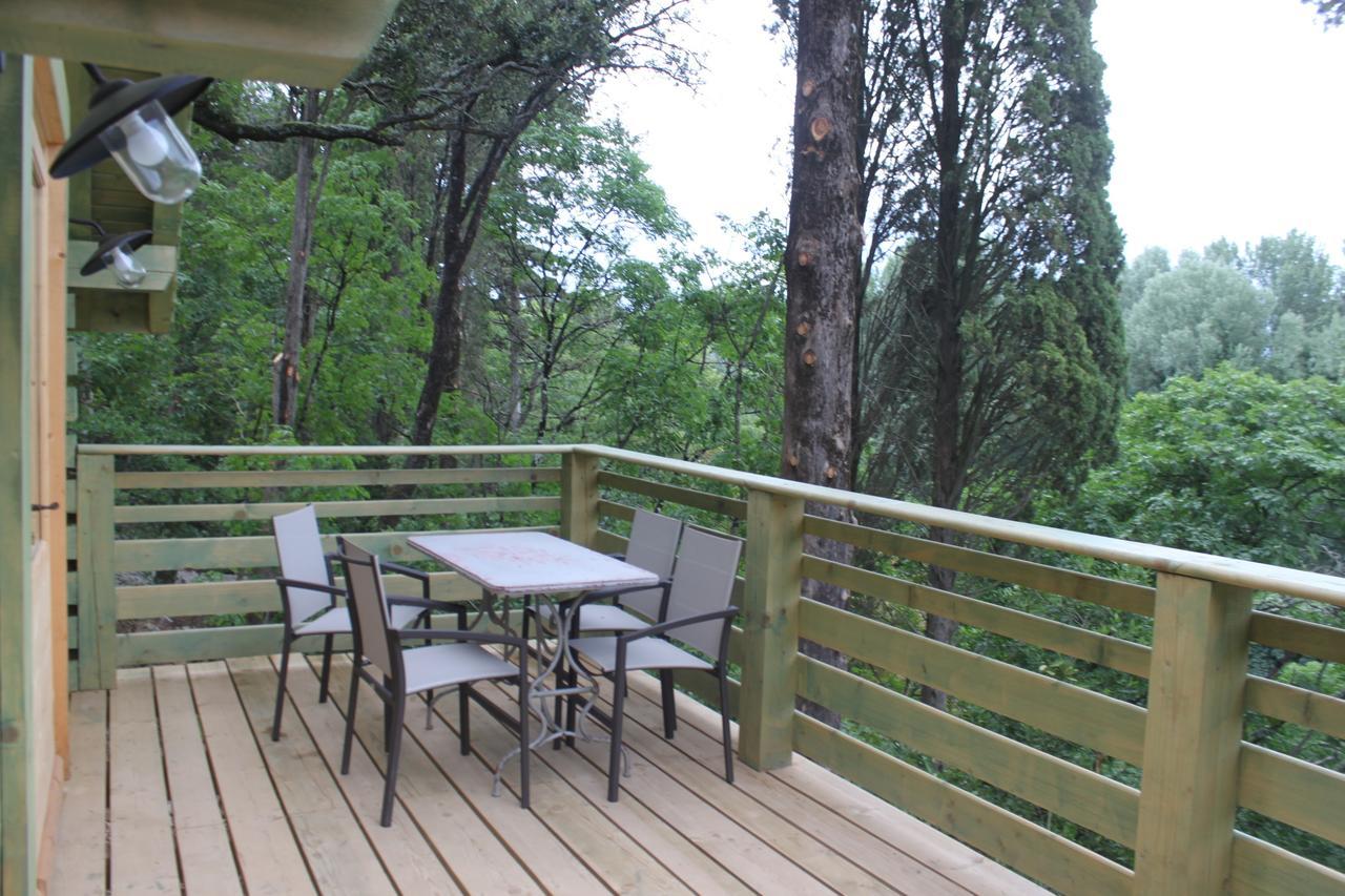 Les Cabanes Dans Les Bois Logis Hotel Villedubert Exteriör bild